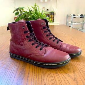 Dr. Martens 10